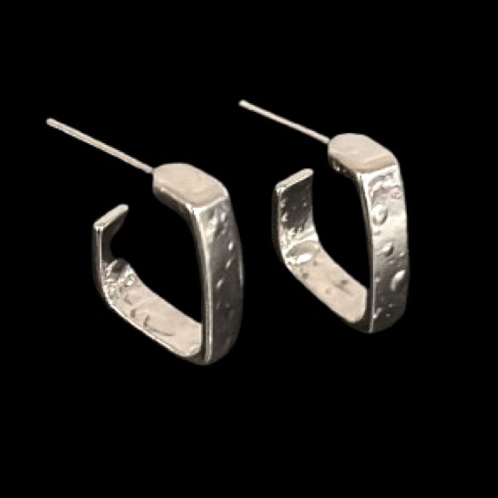 Hammered Square Silver Tone Hoop Earrings Women’s Modern Minimalist Jewelry Gift